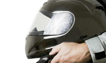 摩托车头盔路安全