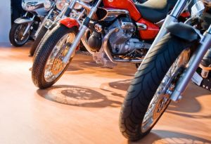 你应该买哪种摩托车轮胎?