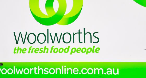 科尔斯伍尔沃斯超市家庭在线配送购物冠状病毒