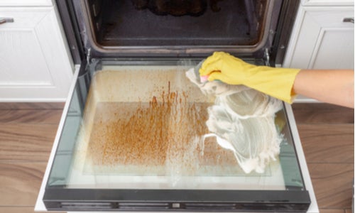 如何清洁烤箱玻璃