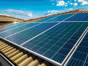屋顶安装太阳能电池板