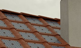 太阳能瓦片屋顶