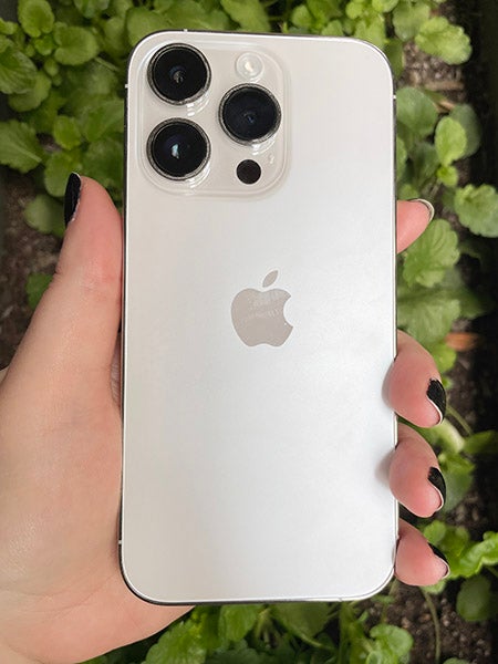 iPhone 14 Pro背面为白色